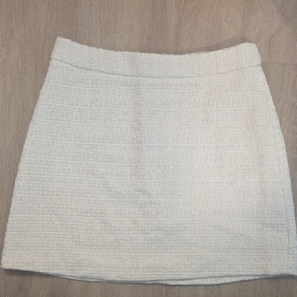 H&M Cream Textured Mini Skirt